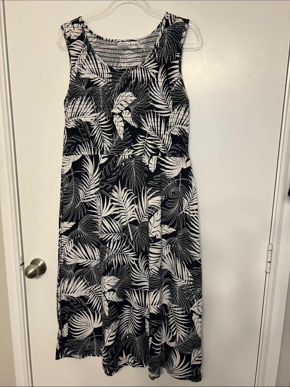 Croft & Barrow Black & White Tropical Leaf Sleeveless Dress Size M